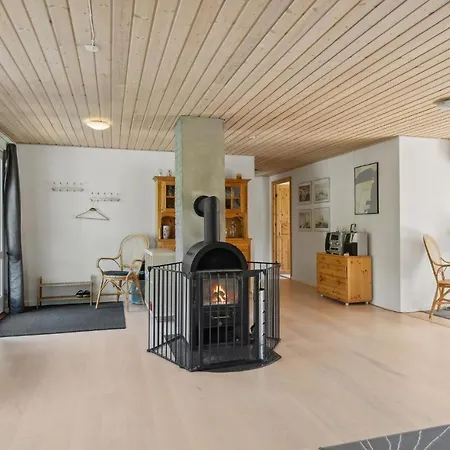 בית נופש 4 Bedroom Cozy In Storvorde
