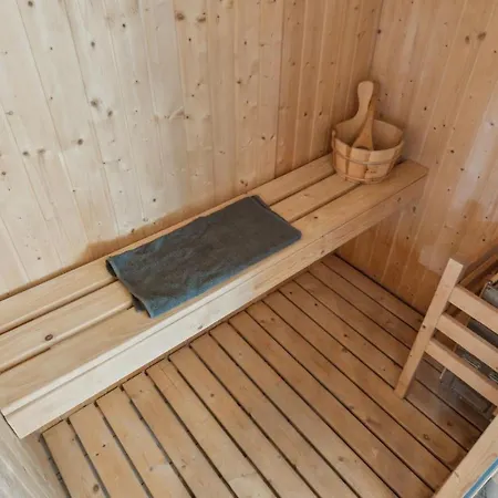 4 Bedroom Cozy In Σπίτι διακοπών *