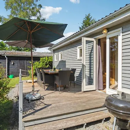 4 Bedroom Cozy In Casa vacanze *